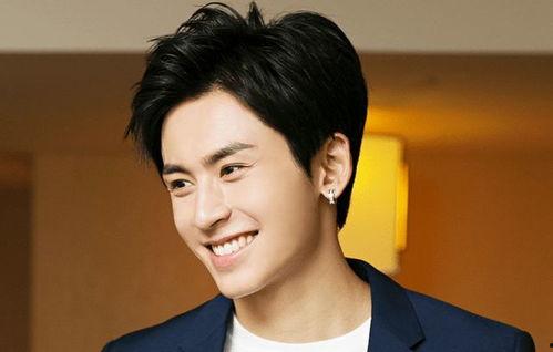 张哲瀚龚俊最新爆料,揭秘娱乐圈幕后真相 第3张 张哲瀚龚俊最新爆料,揭秘娱乐圈幕后真相 第3张